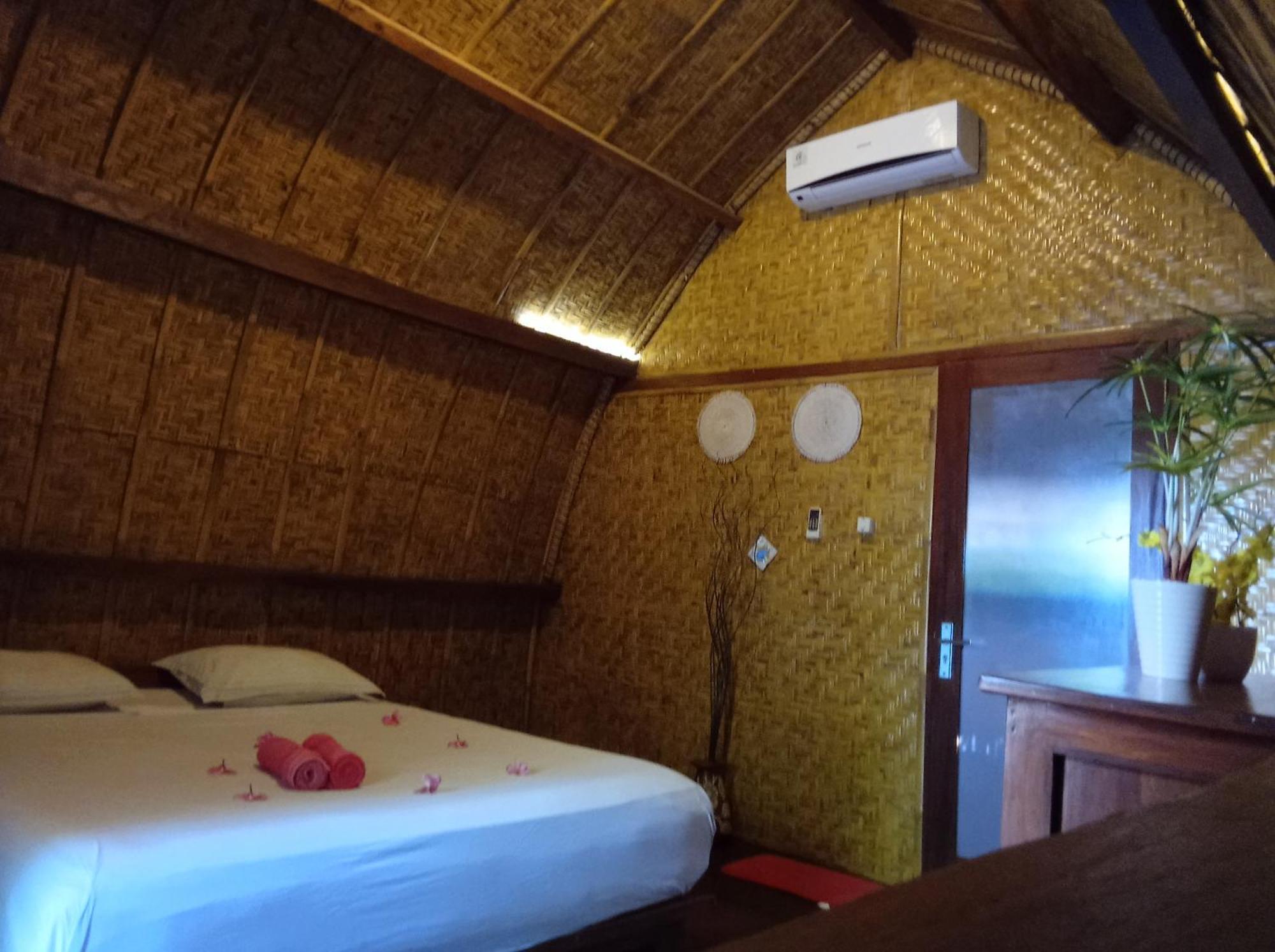 The Golden Ave Bungalow Gili Trawangan Bilik gambar